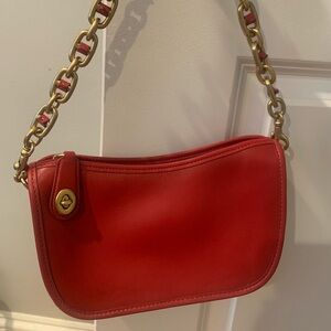 Coach Swinger Bag in Red Apple